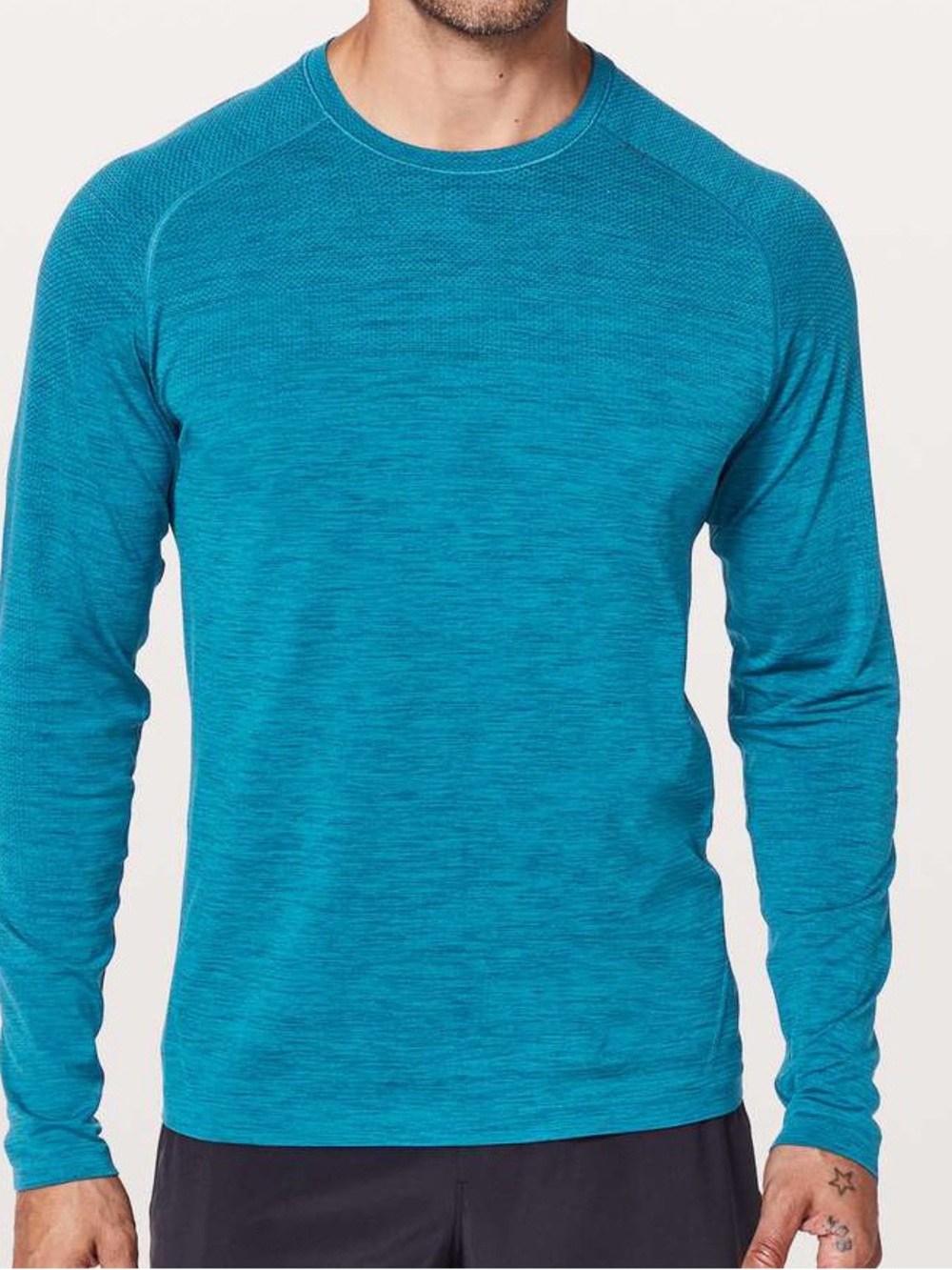Lululemon Metal Vent Tech Long Sleeve Blue Heathered Long Sleeve Performance Tee